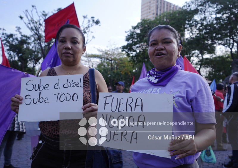 GYE-MARCHA CONTRA NOBOA