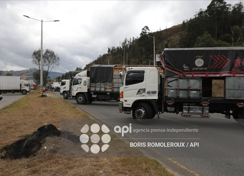 CUENCA-CIERRE VIA-CUENCA AZOGUES