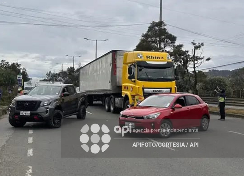 CUENCA-CIERRE VIA-CUENCA AZOGUES