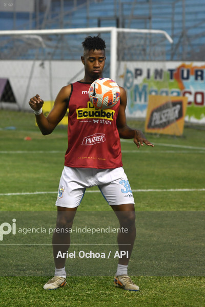 FBL-LIGA ECUABET-MANTA-AUCAS