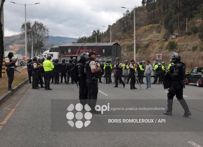 CUENCA-CIERRE VIA-CUENCA AZOGUES