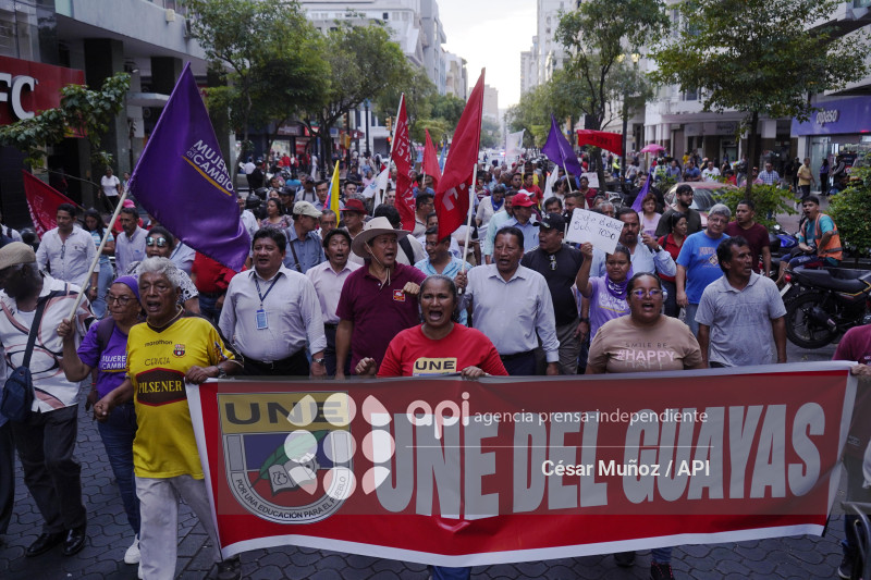 GYE-MARCHA CONTRA NOBOA