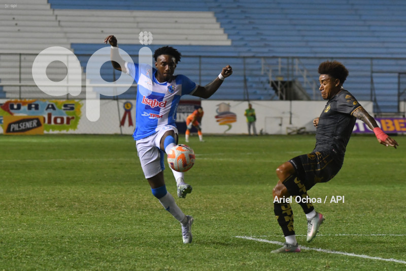 FBL-LIGA ECUABET-MANTA-AUCAS