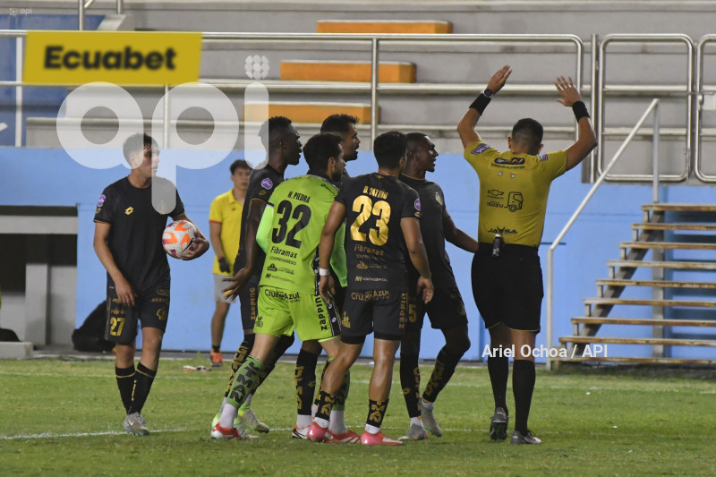 FBL-LIGA ECUABET-MANTA-AUCAS