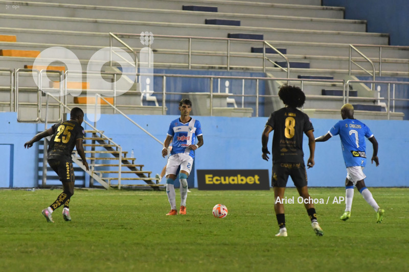 FBL-LIGA ECUABET-MANTA-AUCAS