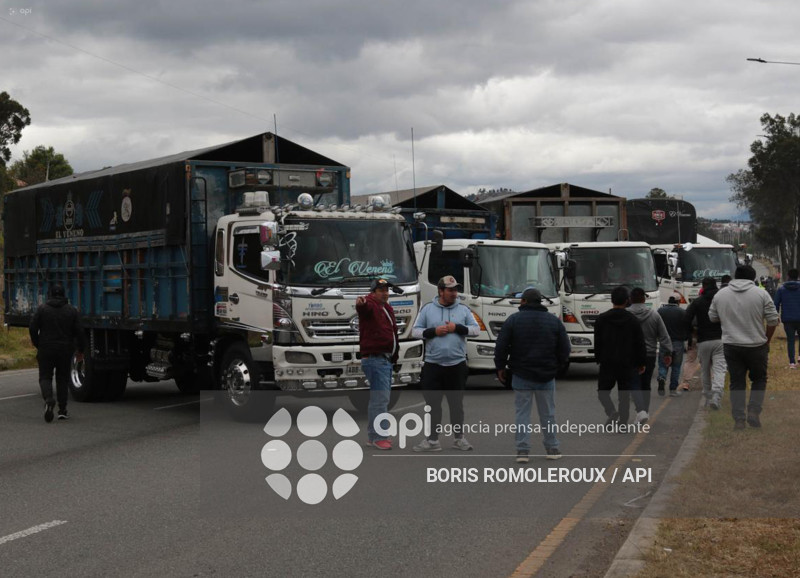 CUENCA-CIERRE VIA-CUENCA AZOGUES