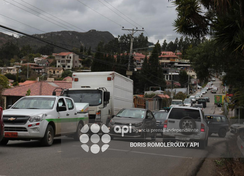 CUENCA-CIERRE VIA-CUENCA AZOGUES