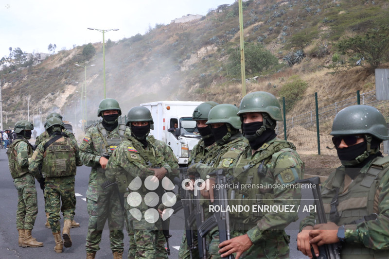 PROTESTAS PANAMERICANA NORTE QUITO