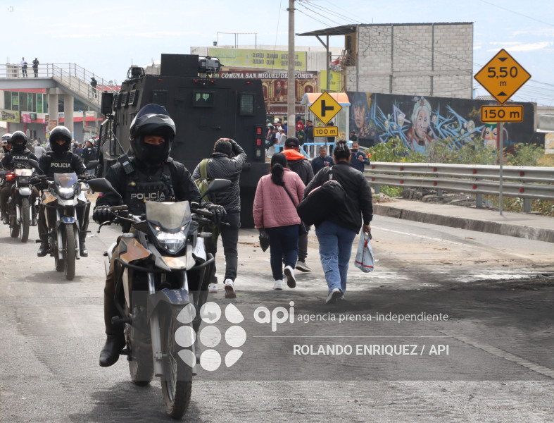 PROTESTAS PANAMERICANA NORTE QUITO