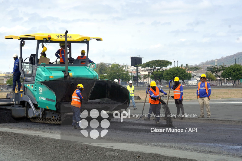 GYE-MANTENIMIENTO PISTA AEROPUERTO