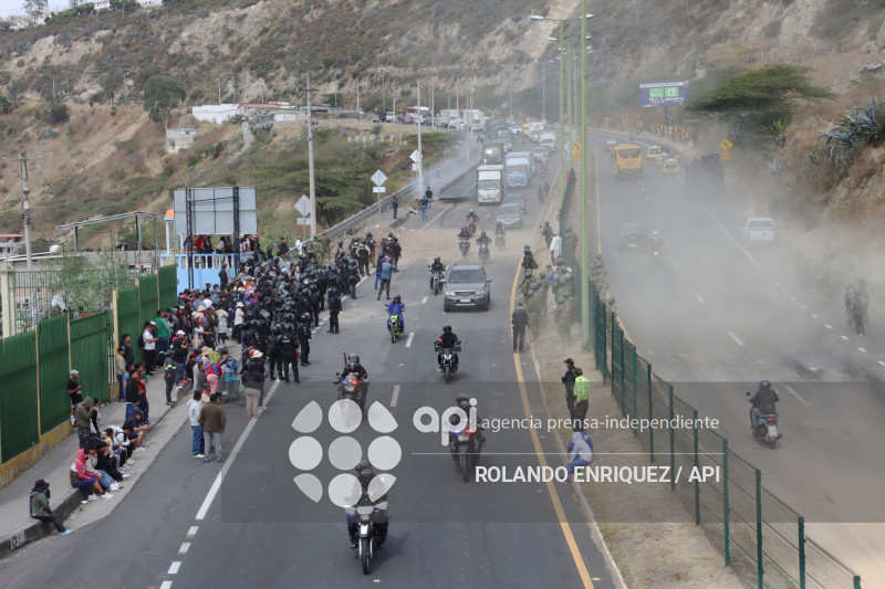 PROTESTAS PANAMERICANA NORTE QUITO