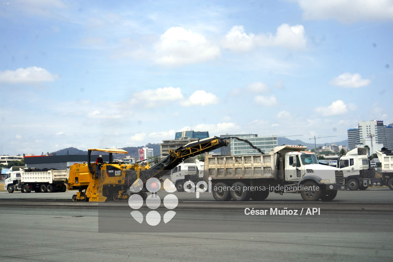 GYE-MANTENIMIENTO PISTA AEROPUERTO