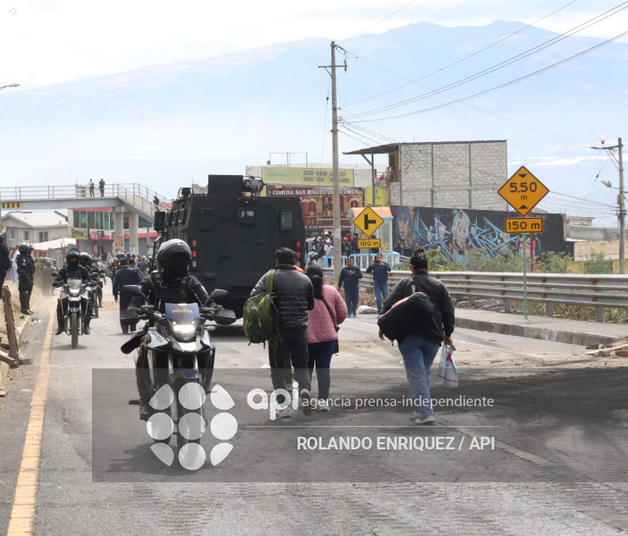 PROTESTAS PANAMERICANA NORTE QUITO