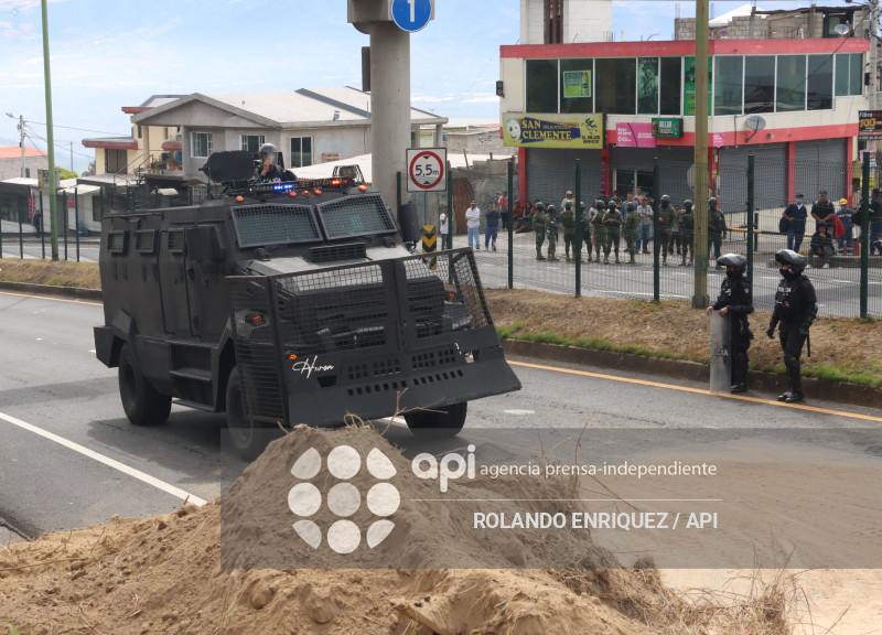 PROTESTAS PANAMERICANA NORTE QUITO