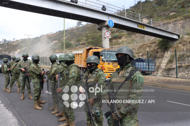 PROTESTAS PANAMERICANA NORTE QUITO