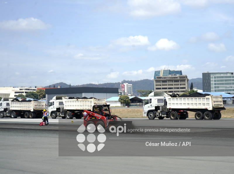 GYE-MANTENIMIENTO PISTA AEROPUERTO