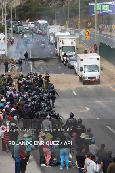 PROTESTAS PANAMERICANA NORTE QUITO