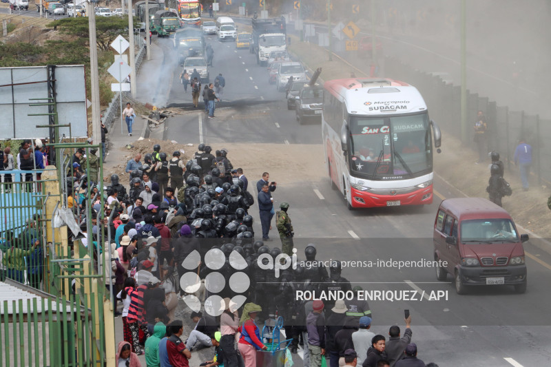 PROTESTAS PANAMERICANA NORTE QUITO