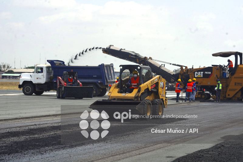 GYE-MANTENIMIENTO PISTA AEROPUERTO