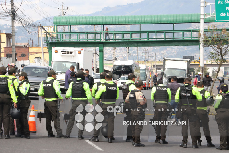 PROTESTAS PANAMERICANA NORTE QUITO