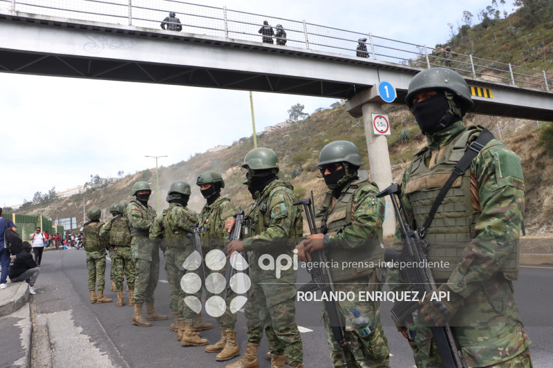PROTESTAS PANAMERICANA NORTE QUITO