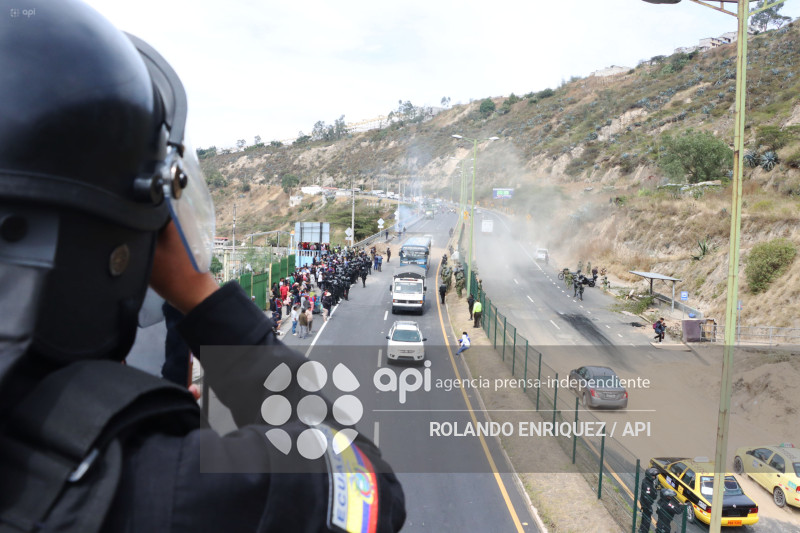 PROTESTAS PANAMERICANA NORTE QUITO