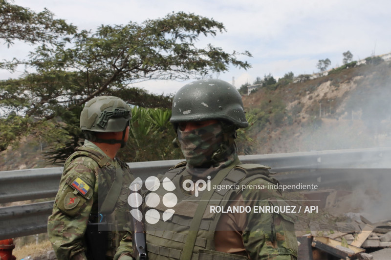 PROTESTAS PANAMERICANA NORTE QUITO
