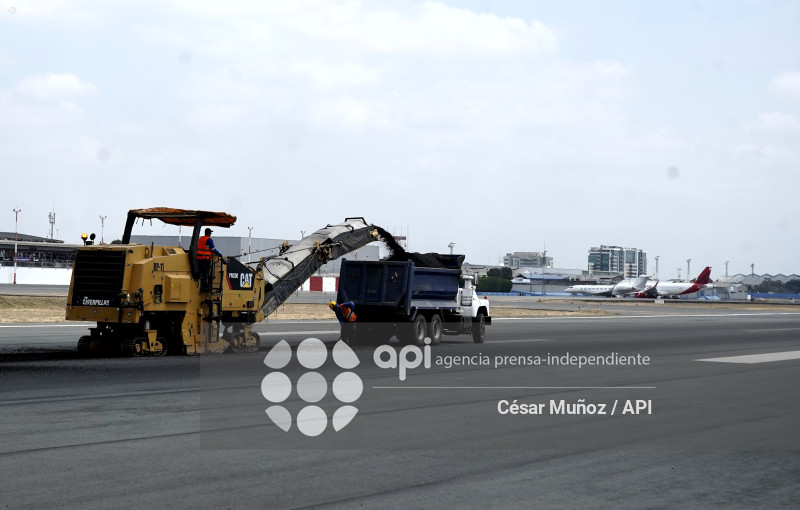 GYE-MANTENIMIENTO PISTA AEROPUERTO