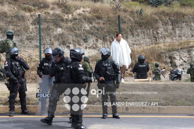 PROTESTAS PANAMERICANA NORTE QUITO