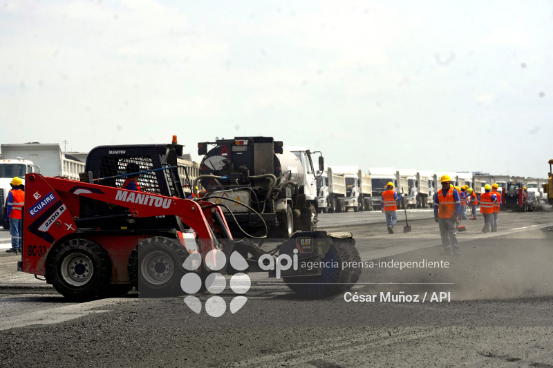 GYE-MANTENIMIENTO PISTA AEROPUERTO