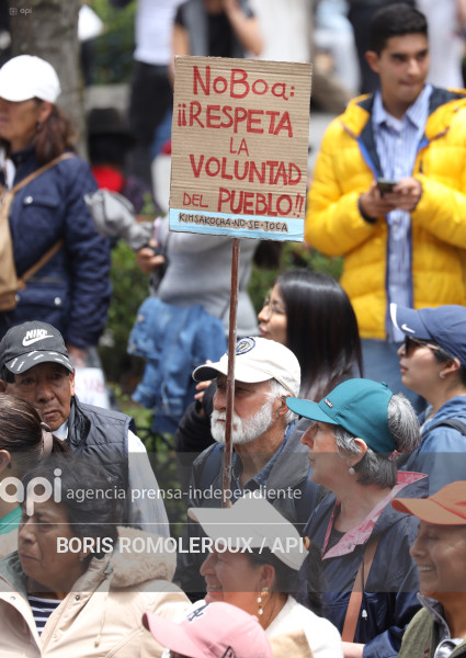 CUENCA-MARCHA POR EL AGUA-KIMSACOCHA