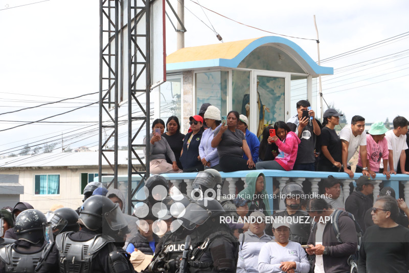 PROTESTAS PANAMERICANA NORTE QUITO