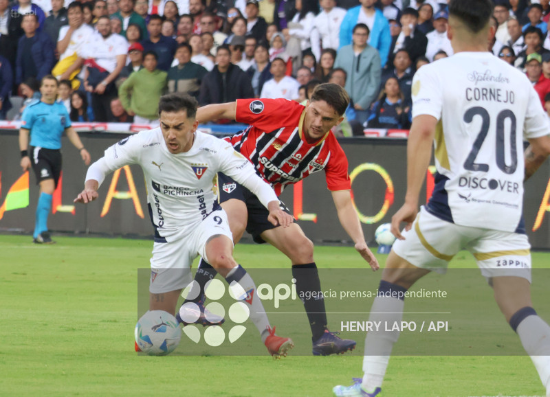 FBL COPA LIBERTADORES LIGA QUITO VS SAO PAULO