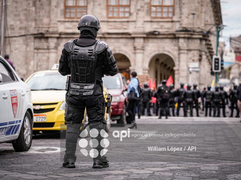 MARCHA ORGANIZACIONES SOCIALES LATACUNGA