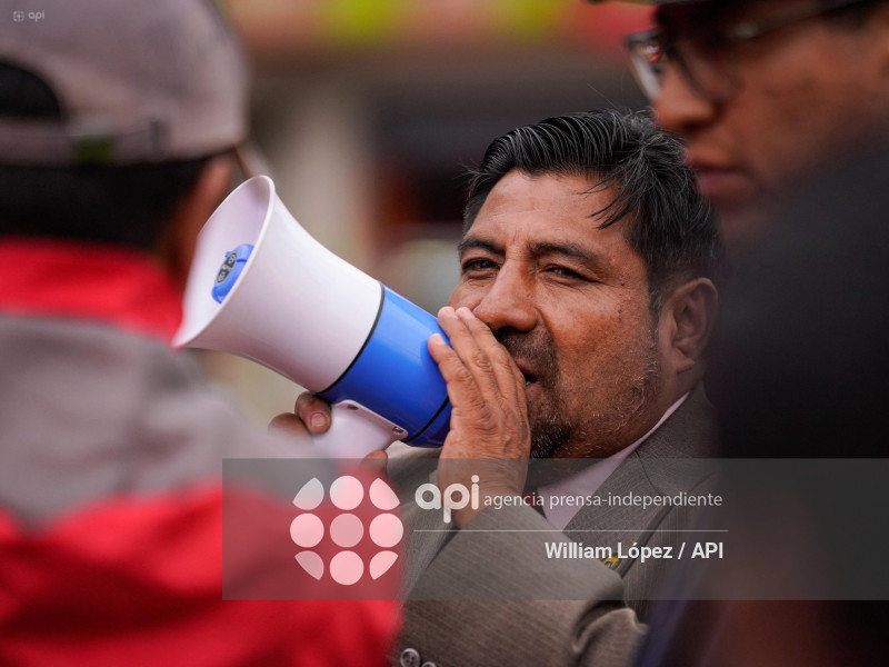 MARCHA ORGANIZACIONES SOCIALES LATACUNGA