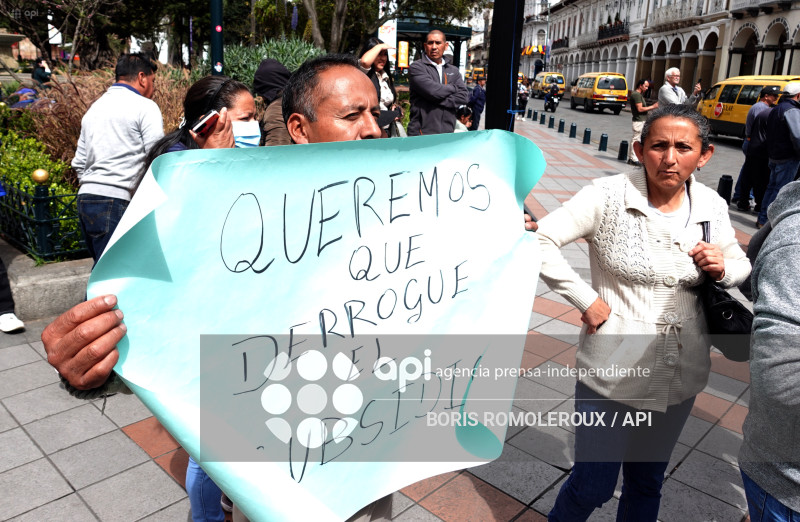 CUENCA-PROTESTA TRANSPORTE ESCOLAR-ALZA DIESEL