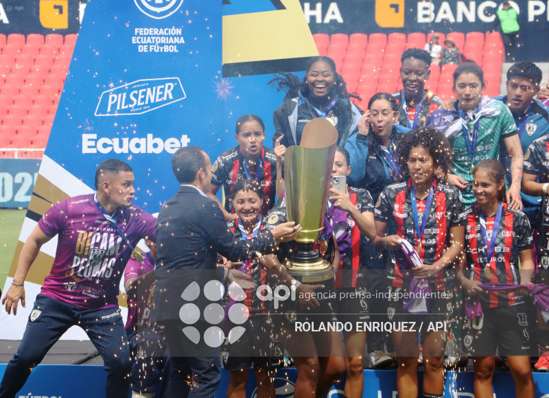 FBL FINAL SUPERLIGA FEMENINA DRAGONAS IDV VS GUERRERAS ALBAS LDU