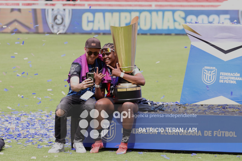 FBL FINAL SUPERLIGA FEMENINA DRAGONAS IDV VS GUERRERAS ALBAS LDU