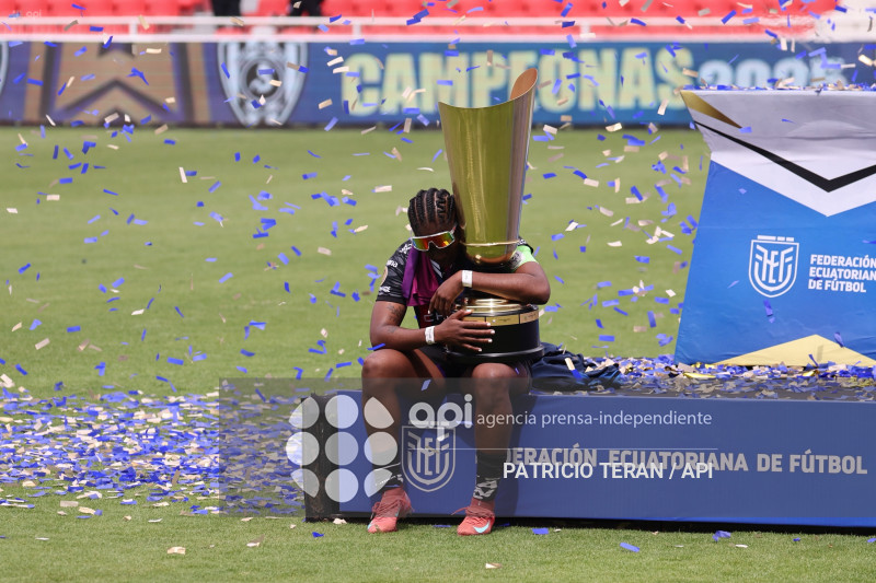 FBL FINAL SUPERLIGA FEMENINA DRAGONAS IDV VS GUERRERAS ALBAS LDU