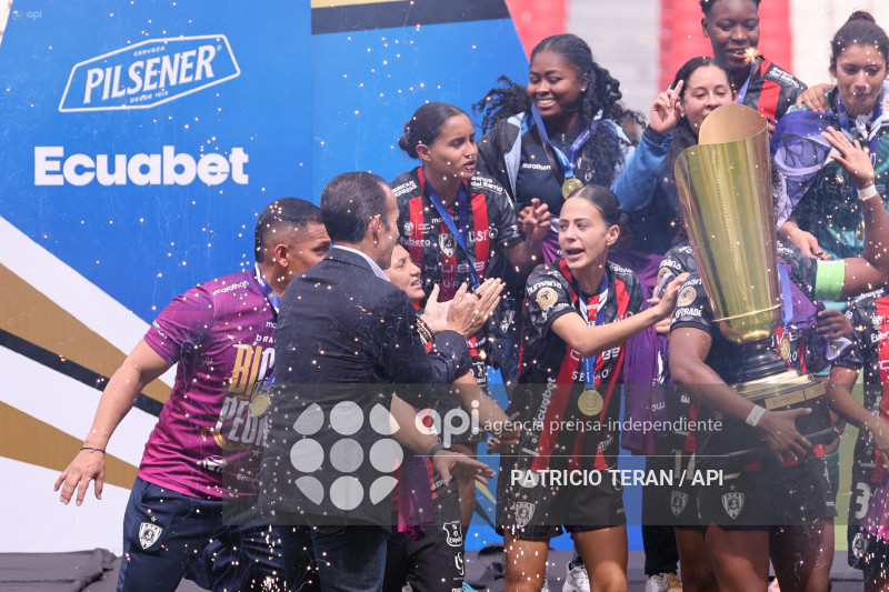 FBL FINAL SUPERLIGA FEMENINA DRAGONAS IDV VS GUERRERAS ALBAS LDU