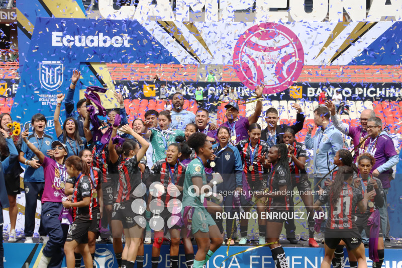 FBL FINAL SUPERLIGA FEMENINA DRAGONAS IDV VS GUERRERAS ALBAS LDU