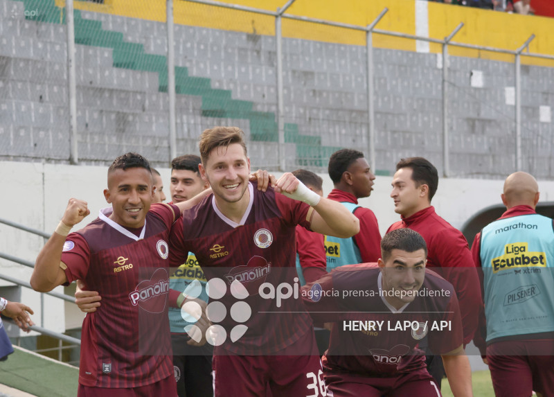 FBL LIGAECUABET VINOTINTO VS MANTA