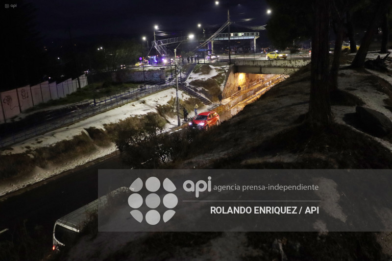 GRANIZO EN LA  LOMA DE PUENGASI