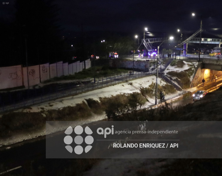 GRANIZO EN LA  LOMA DE PUENGASI