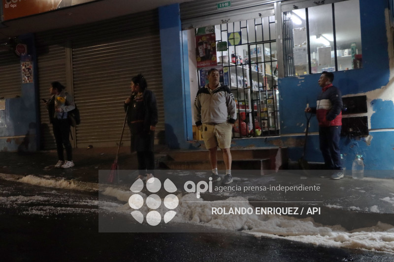 GRANIZO EN LA  LOMA DE PUENGASI