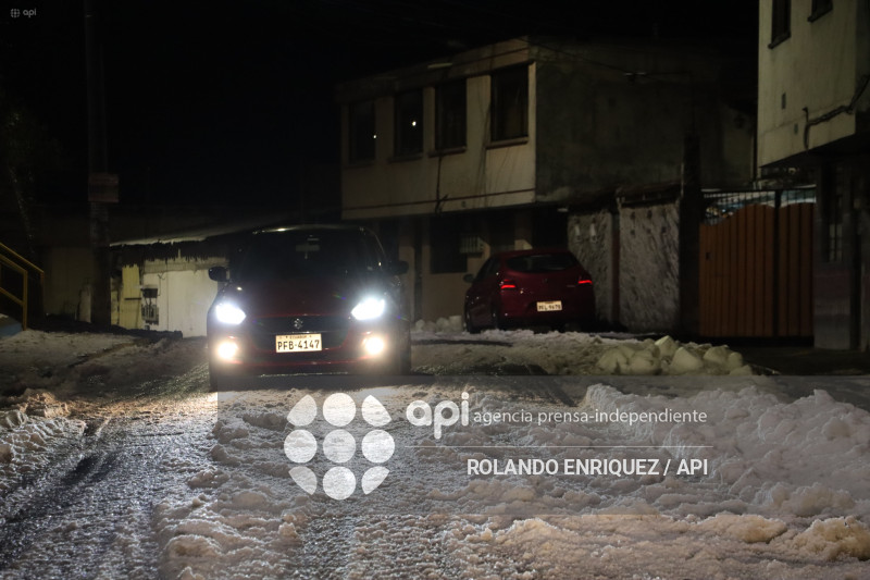 GRANIZO EN LA  LOMA DE PUENGASI