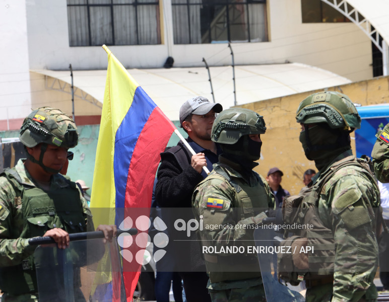 MARCHA CONAIE LATACUNGA