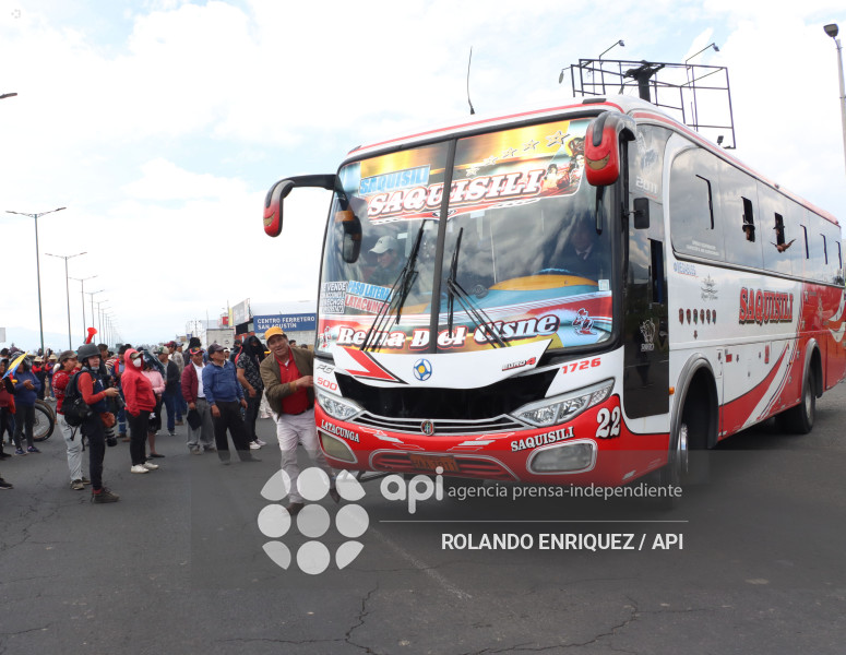 INDIGENAS PANAMERICANA LATACUNGA