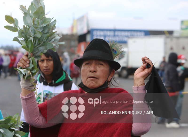 INDIGENAS PANAMERICANA LATACUNGA