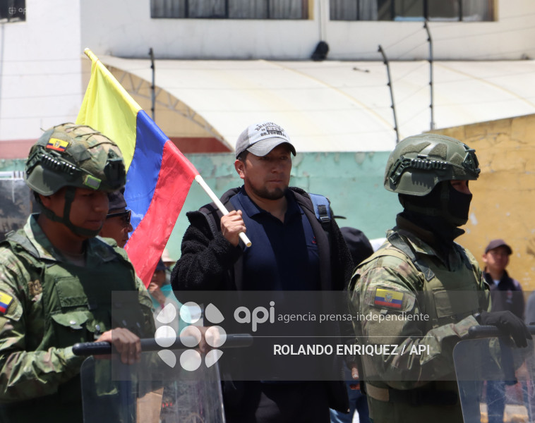 MARCHA CONAIE LATACUNGA